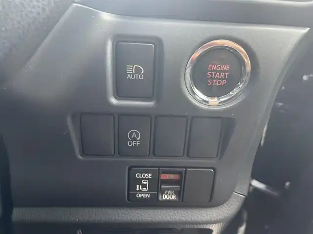 トヨタ ヴォクシー 兵庫県 2014(平26)年 12.3万km ブラッキッシュアゲハガラスフレーク (株)IDOMが運営する【じしゃロン西宮店】の自社ローン対象車両になります。こちらは現金ご利用時の価格です。自社ローンご希望の方は別途その旨お申付け下さい。/＊ALPINEナビ/＊フルセグテレビ/＊バックカメラ/＊フリップダウンモニター/＊片側パワースライドドア/＊ETC