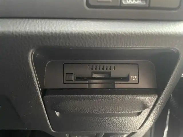 トヨタ ヴォクシー 兵庫県 2014(平26)年 12.3万km ブラッキッシュアゲハガラスフレーク (株)IDOMが運営する【じしゃロン西宮店】の自社ローン対象車両になります。こちらは現金ご利用時の価格です。自社ローンご希望の方は別途その旨お申付け下さい。/＊ALPINEナビ/＊フルセグテレビ/＊バックカメラ/＊フリップダウンモニター/＊片側パワースライドドア/＊ETC