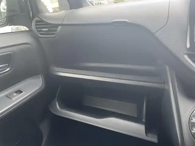 トヨタ ヴォクシー 兵庫県 2014(平26)年 12.3万km ブラッキッシュアゲハガラスフレーク (株)IDOMが運営する【じしゃロン西宮店】の自社ローン対象車両になります。こちらは現金ご利用時の価格です。自社ローンご希望の方は別途その旨お申付け下さい。/＊ALPINEナビ/＊フルセグテレビ/＊バックカメラ/＊フリップダウンモニター/＊片側パワースライドドア/＊ETC