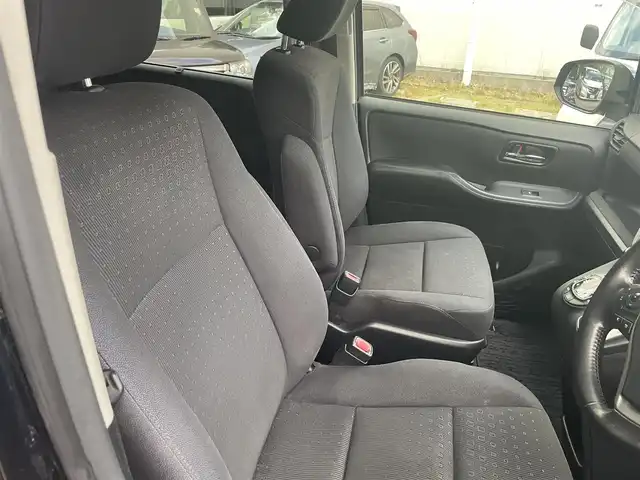 トヨタ ヴォクシー 兵庫県 2014(平26)年 12.3万km ブラッキッシュアゲハガラスフレーク (株)IDOMが運営する【じしゃロン西宮店】の自社ローン対象車両になります。こちらは現金ご利用時の価格です。自社ローンご希望の方は別途その旨お申付け下さい。/＊ALPINEナビ/＊フルセグテレビ/＊バックカメラ/＊フリップダウンモニター/＊片側パワースライドドア/＊ETC