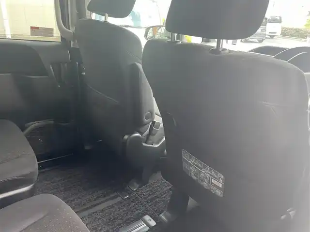 トヨタ ヴォクシー 兵庫県 2014(平26)年 12.3万km ブラッキッシュアゲハガラスフレーク (株)IDOMが運営する【じしゃロン西宮店】の自社ローン対象車両になります。こちらは現金ご利用時の価格です。自社ローンご希望の方は別途その旨お申付け下さい。/＊ALPINEナビ/＊フルセグテレビ/＊バックカメラ/＊フリップダウンモニター/＊片側パワースライドドア/＊ETC