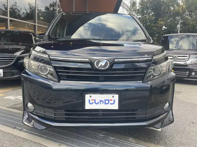 トヨタ ヴォクシー 兵庫県 2014(平26)年 12.3万km ブラッキッシュアゲハガラスフレーク (株)IDOMが運営する【じしゃロン西宮店】の自社ローン対象車両になります。こちらは現金ご利用時の価格です。自社ローンご希望の方は別途その旨お申付け下さい。/＊ALPINEナビ/＊フルセグテレビ/＊バックカメラ/＊フリップダウンモニター/＊片側パワースライドドア/＊ETC