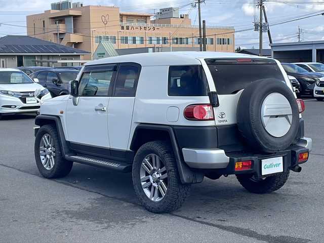 トヨタ ＦＪクルーザー 鹿児島県 2015(平27)年 7.3万km パール ETC/TVフルセグ/Bluetooth接続/バックカメラ/CD再生可能/USB入力端子/パワーウィンドウ/パワーステアリング/横滑り防止装置/盗難防止装置/リモコンキー/スペアキー