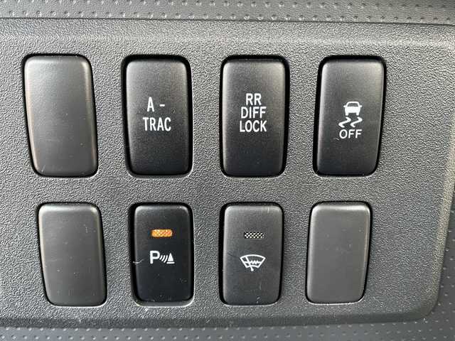 トヨタ ＦＪクルーザー 鹿児島県 2015(平27)年 7.3万km パール ETC/TVフルセグ/Bluetooth接続/バックカメラ/CD再生可能/USB入力端子/パワーウィンドウ/パワーステアリング/横滑り防止装置/盗難防止装置/リモコンキー/スペアキー