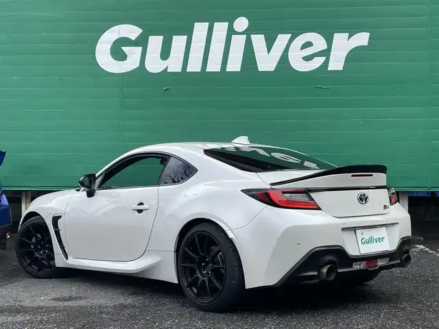 トヨタ ＧＲ８６ RC 東京都 2024(令6)年 1.1万km クリスタルホワイトパール ワンオーナー/テインダウンサス/RAYS18インチホイール/FUJITSUBOマフラー/純正リアスポイラー/社外9インチディスプレイオーディオ(DMH-SF500)/(Bluetooth/USB/AUX)(AppleCarPlay/AndroidAuto)/アイサイトコアテクノロジー/・プリクラッシュブレーキ/・レーダークルーズコントロール/・車線逸脱警報/・リアクリアランスソナー/フルLEDヘッドランプ/ハイビームアシスト/GRエンブレム付き革巻きステアリング/保証書/取扱説明書/スペアキー×1