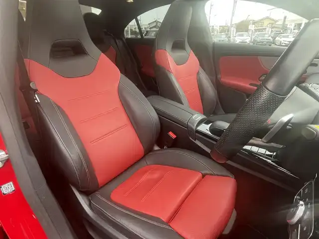 メルセデス・ベンツ ＣＬＡ２００ｄ AMGライン 栃木県 2019(令1)年 4万km ジュピターレッド レザーエクスクルーシブパッケージ/└黒赤コンビレザー/アドバンスドパッケージ/├全方位カメラ/├ヘッドアップディスプレイ/└アドバンスドサウンド/レーダーセーフティパッケージ/ナビゲーションパッケージ/スライディングサンルーフ/キーレスゴー/ナビ/フルセグTV/パワーシート/シートヒーター/パークトロニック/レーンキープアシスト/ブラインドスポット/アンビエントライト