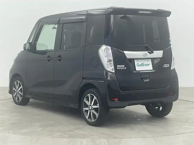 日産 デイズ ルークス ハイウェイスター Gターボ 大分県 2019(令1)年 4.2万km ブラック エマージェンシーブレーキ/車線逸脱警報/ハイビームアシスト/アラウンドビューミニター/純正ナビ　型式：MM319D-W/【フルセグTV、DVD再生可、BT対応】/ステアリングスイッチ/両側パワースライドドア/純正ドライブレコーダー/スリムサーキュレーター/アイドリングストップ/ETC/横滑り防止装置/電動格納ミラー/純正フロアマット/オートライト/LEDヘッドライト/フォグランプ/純正14インチアルミホイール/コーナーセンサー