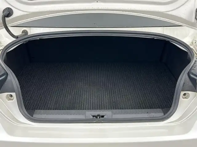 スバル ＢＲＺ S 福岡県 2012(平24)年 9.6万km 白 社外ナビ（ＢＴ，フルセグＴＶ）　/バックカメラ　/ＥＴＣ　/横滑り防止　/シートヒーター　/電動格納式ドアミラー　/プッシュスタート　/ハーフレザーシート　/社外マフラー　/純正１７インチアルミホイール　/盗難防止装置
