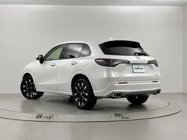 ホンダ ＺＲ－Ｖ ハイブリッド e:HEV Z 埼玉県 2024(令6)年 0.4万km プラチナホワイトパール 純正ナビ/(Bluetooth/USB/AM/FM)/地デジフルセグ/バックカメラ/アラウンドビューモニター/ETC2.0/Honda SENSING/・衝突軽減ブレーキ/・先行車発進お知らせ機能/・路外逸脱抑制機能/・標識認識機能/・渋滞追従機能付アダプティブクルーズコントロール/・車線維持支援システム/・ブラインドスポットインフォメーション/・オートハイビーム/BOSEプレミアムサウンドシステム/ハンズフリーアクセスパワーテールゲート/パドルシフト/前席シートヒーター/置くだけ充電/ダウンヒルアシストコントロール/ドライブモードセレクト/電子パーキングシステム/ブレーキホールド/パワーバックドア/純正フロアマット/純正18インチアルミホイール