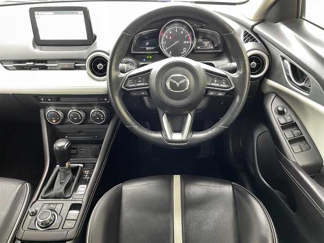 マツダ ＣＸ－３ 20S エクスクルーシブモッズ 大阪府 2018(平30)年 9.7万km スノーフレイクホワイトパールマイカ ワンオーナー/衝突軽減ブレーキ/レーダークルーズコントロール/車線逸脱警報/レザーシート/シートヒーター/ステアリングヒーター/ヘッドアップディスプレイ/バックカメラ/スマートキー/プッシュスタート/ETC/純正LEDヘッドライト/純正LEDフォグ