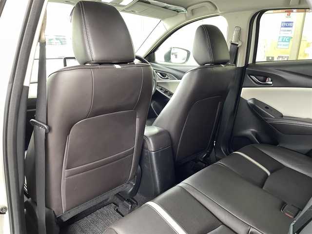 マツダ ＣＸ－３ 20S エクスクルーシブモッズ 大阪府 2018(平30)年 9.7万km スノーフレイクホワイトパールマイカ ワンオーナー/衝突軽減ブレーキ/レーダークルーズコントロール/車線逸脱警報/レザーシート/シートヒーター/ステアリングヒーター/ヘッドアップディスプレイ/バックカメラ/スマートキー/プッシュスタート/ETC/純正LEDヘッドライト/純正LEDフォグ
