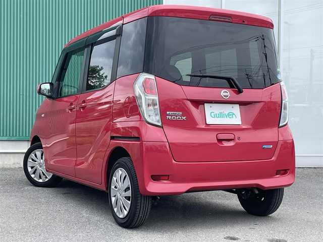 日産 デイズ ルークス X Vセレ +SeftyⅡ 福岡県 2015(平27)年 9.9万km アゼリアピンク 横滑り防止機能/盗難防止機能/ドラレコ/衝突被害軽減システム/全方位カメラ/純正ナビ/フルセグTV/Bluetooth/USB/sdサーバー/ipod/AUX/純正フロアマット/純正ホイールキャップ/片側パワースライドドア/LED