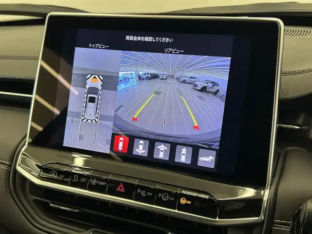 クライスラー・ジープ ジープ コマンダー 岡山県 2023(令5)年 0.4万km ブリリアントブラッククリスタル ＢＴ　/ＵＳＢ　/ＡＣＰ　/ＡＡ　/全周囲カメラ　/Ｐアシスト　/ＡＣＣ　/ＬＫＡ　/ＢＳＭ　/ステアリングＨ　/ＬＥＤ　/Ａライト　/ＡＨＢ　/ＰＴＧ　/ＥＴＣ　/黒革シート　/デジタルメーター　/プッシュスタート　/スマートキー