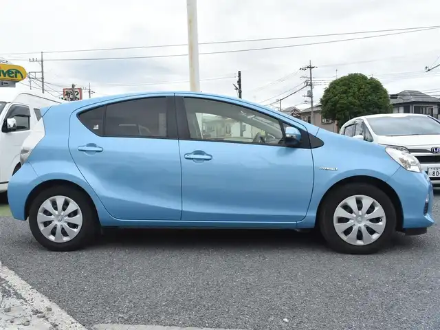 トヨタ アクア G 神奈川県 2014(平26)年 3.4万km クールソーダメタリック 社外メモリナビ/Bluetoothオーディオ/ワンセグテレビ/CD/DVD/オートライト/オートエアコン/スマートキー/ETC/純正フロアマット/取扱説明書/保証書