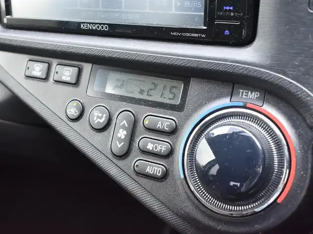 トヨタ アクア G 神奈川県 2014(平26)年 3.4万km クールソーダメタリック 社外メモリナビ/Bluetoothオーディオ/ワンセグテレビ/CD/DVD/オートライト/オートエアコン/スマートキー/ETC/純正フロアマット/取扱説明書/保証書