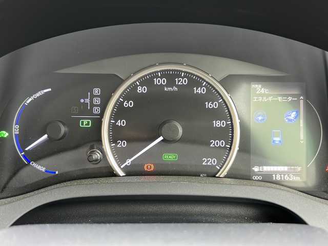 レクサス ＣＴ 200h バージョンC 愛知県 2018(平30)年 1.9万km スパークリングメテオM 白ハ－フレザ－シ－ト/純正SDナビ/フルセグTV・AM・FM・Bluetooth・CD・DVD・USB/バックカメラ/運転席メモリ機能付きパワーシート/前席パワーシート/前席シートヒーター/純正前方ドライブレコーダー/プリクラッシュセーフティ/レーンディパーチャーアラート/レーダークルーズコントロール/クリアランスソナー/電動コーナーポール/パドルシフト/ステアリングヒーター/オートライト/オートハイビーム/LEDヘッドライト/フォグランプ/ビルトインETC/純正フロアマット/スペアタイヤ/保証書/取扱説明書/スペアスマートキー