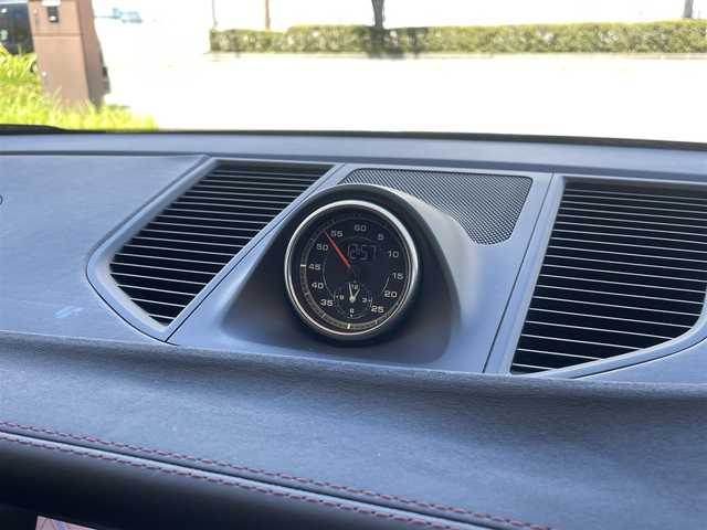 ポルシェ マカン GTS 兵庫県 2017(平29)年 4.4万km 黒 /スポーツクロノパッケージ//スポーツエグゾーストシステム//PASM（ポルシェアクティブサスペンションマネジメント）//スポーツモード//PCM（ポルシェコミュニケーションマネージメント）ナビ//BT/AUX//360度モニター//PDKシフトパドル//車線逸脱警報システム//赤革シート//前席シートヒーター/電動シート//クルーズコントロール//純正20インチAW//コーナーセンサー//スタート&ストップシステム//ETC//ドライブレコーダー前後//パワーバックドア//オートキセノンヘッドランプ//リヤフォグランプ//H30/R1/2/3/4/6年/ポルシェセンター記録簿