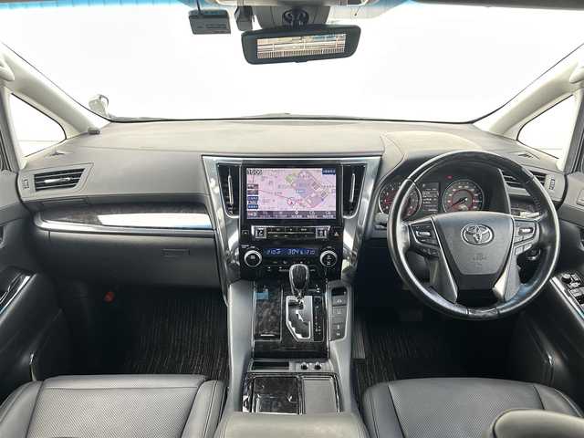 トヨタ アルファード S Cパッケージ 群馬県 2020(令2)年 3.1万km ブラック サンルーフ/TRDエアロ/ALPINE11型ナビ/（CD/DVD/SD/BluetoothAudio/HDMI）/フルセグテレビ/バックカメラ/ALPINE12型フリップダウンモニター/セーフティセンス/・プリクラッシュセーフティ/・ロードサインアシスト/・レーダークルーズコントロール/・レーントレーシングアシスト/・アダプティブハイビームシステム/ブラインドスポットモニター/デジタルインナーミラー/ステアリングヒーター/ブラック合皮シート/シートヒーター/エアシート/パワーシート/シートメモリー/前後ドライブレコーダー/3眼LEDヘッドランプ/社外サスペンション/社外マフラー/社外セキュリティー/純正サス・マフラー積込/保証書/取扱説明書/スペアキー