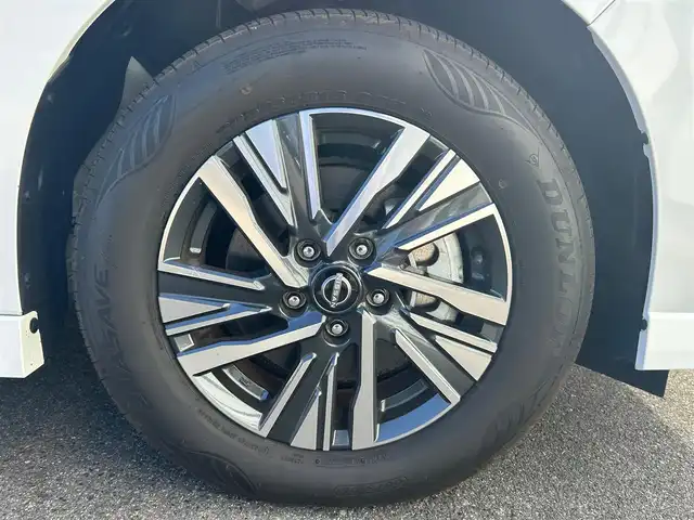 日産 セレナ e－パワー ハイウェイスター V 大阪府 2023(令5)年 1.9万km プリズムホワイト 純正9インチナビ　/ビルトインETC　/全方位モニター　/ドライブレコーダー　/フルセグTV　/LEDヘッドランプ　/クルーズコントロール　/純正16インチアルミホイール　/プロパイロット/ブラインドスポットモニター　/スマートルームミラー