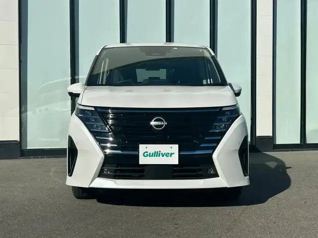 日産 セレナ e－パワー ハイウェイスター V 大阪府 2023(令5)年 1.9万km プリズムホワイト 純正9インチナビ　/ビルトインETC　/全方位モニター　/ドライブレコーダー　/フルセグTV　/LEDヘッドランプ　/クルーズコントロール　/純正16インチアルミホイール　/プロパイロット/ブラインドスポットモニター　/スマートルームミラー