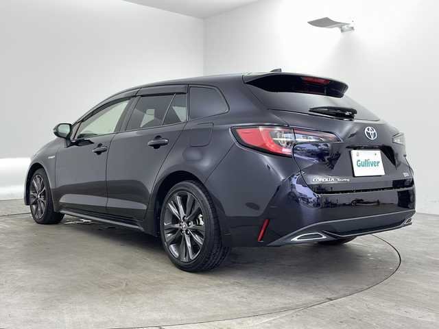 トヨタ カローラツーリング ハイブリッド ダブルバイビー 兵庫県 2019(令1)年 2.8万km スパークリングブラックパールクリスタルシャイン ・純正9インチディスプレイナビオーディオ&TV&BT&USB&Miracast/・バックカメラ/・トヨタセーフティーセンス/・プリクラッシュセーフティ/・レーントレーシングアシスト［LTA］/・レーンディパーチャーアラート［LDA］/・レーダークルーズコントロール/・オートマチックハイビーム［AHB］/・ロードサインアシスト［RSA］ /・インテリジェントクリアランスソナー/・ブラインドスポットモニター［BSM］ /・リヤクロストラフィックアラート［RCTA］/・パーキングサポートブレーキ［PKSB］/・先行車発進告知/・オートマチックハイビーム/・レーダークルーズコントロール/・純正フロアマット/・ハーフレザーシート/・純正17インチアルミホイール/・ドアミラーヒーター/・LEDオートライト/・LEDフォグランプ/・前後ドライブレコーダー/・ETC/・スマートキー