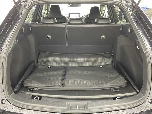 トヨタ カローラツーリング ハイブリッド ダブルバイビー 兵庫県 2019(令1)年 2.8万km スパークリングブラックパールクリスタルシャイン ・純正9インチディスプレイナビオーディオ&TV&BT&USB&Miracast/・バックカメラ/・トヨタセーフティーセンス/・プリクラッシュセーフティ/・レーントレーシングアシスト［LTA］/・レーンディパーチャーアラート［LDA］/・レーダークルーズコントロール/・オートマチックハイビーム［AHB］/・ロードサインアシスト［RSA］ /・インテリジェントクリアランスソナー/・ブラインドスポットモニター［BSM］ /・リヤクロストラフィックアラート［RCTA］/・パーキングサポートブレーキ［PKSB］/・先行車発進告知/・オートマチックハイビーム/・レーダークルーズコントロール/・純正フロアマット/・ハーフレザーシート/・純正17インチアルミホイール/・ドアミラーヒーター/・LEDオートライト/・LEDフォグランプ/・前後ドライブレコーダー/・ETC/・スマートキー