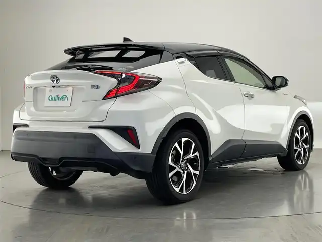 トヨタ Ｃ－ＨＲ G LEDエディション 愛知県 2018(平30)年 7.2万km ブラック/ホワイトパールクリスタルシャイン 2トーン 純正ナビ　BSM　セーフティセンス　追従クルコン　禁煙車　フルセグTV　DVD　ETC　バックカメラ　茶ハーフレザー　衝突軽減　LEDライト　フォグ　電子パーキング　コーナーセンサー　シートヒーター　オートワイパー　Bluetooth　ドラレコ　プッシュスタート　スマートキー　