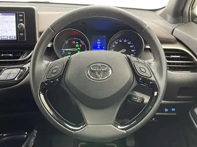 トヨタ Ｃ－ＨＲ G LEDエディション 愛知県 2018(平30)年 7.2万km ブラック/ホワイトパールクリスタルシャイン 2トーン 純正ナビ　BSM　セーフティセンス　追従クルコン　禁煙車　フルセグTV　DVD　ETC　バックカメラ　茶ハーフレザー　衝突軽減　LEDライト　フォグ　電子パーキング　コーナーセンサー　シートヒーター　オートワイパー　Bluetooth　ドラレコ　プッシュスタート　スマートキー　