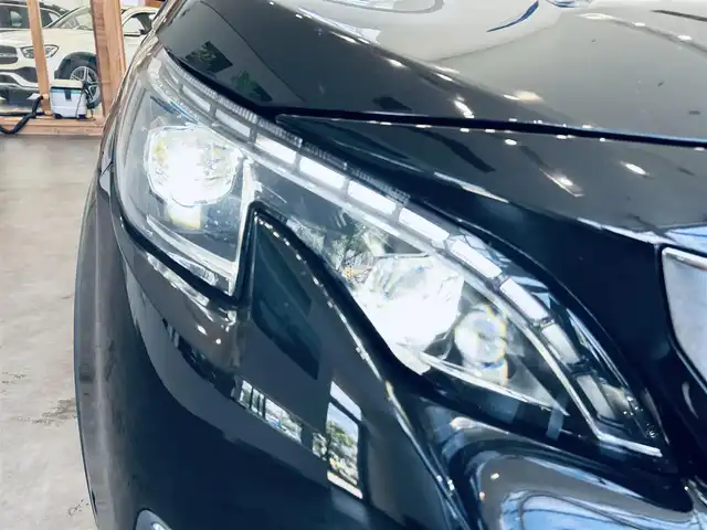 プジョー ３００８ GT ブルー HDi 大阪府 2019(令1)年 3.9万km 黒 パノラマサンルーフ/ACC/ハーフレザー/Dメモリ付きパワーシート/シートヒーター/純正ディスプレイオーディオ/applecarplay/バック・サイドカメラ/純正18インチAW/LEDヘッドライト/電動リアゲート/ブラインドスポット/ワイヤレス充電/クリアランスソナー/パドルシフト/ルーフレール/ETC/ドラレコ