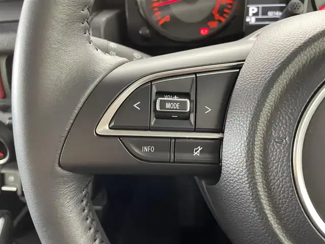 スズキ ジムニー XC 群馬県 2024(令6)年 0.6万km ミディアムグレー ALPINE11インチフローティングナビ/・AM/FM/Bluetooth/AppleCarPlay/AndroidAuto/＝＝＝＝＝＝/ＡＬＰＩＮＥ１１インチフローティングナビ　シートヒーター　クリアランスソナー　クルーズコントロール　バックカメラ　プッシュスタート　スマートキー　ホワイトレタータイヤ　ＬＥＤヘッドライト　４ＷＤ　禁煙