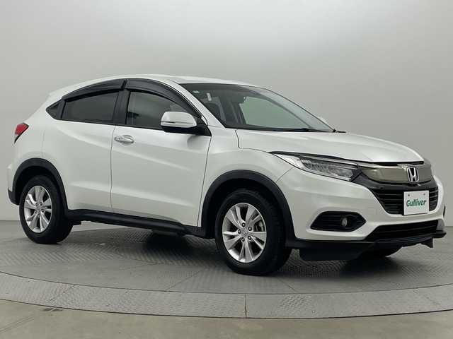 ホンダ ヴェゼル X ホンダセンシング 新潟県 2020(令2)年 2.8万km プラチナホワイトパール ホンダセンシング/純正8インチインターナビ/ CD/DVD/Bluetooth/フルセグTV/バックカメラ/レーダークルーズコントロール/LEDオートライト/純正16インチアルミホイール/ステアリングリモコン/レーンキープアシスト/ドラレコ/チップアップシート/スマートキー/ビルトインETC