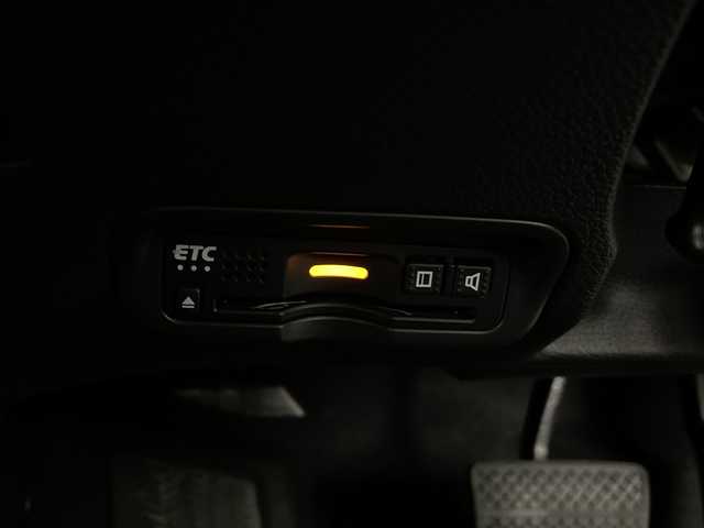 ホンダ ヴェゼル X ホンダセンシング 新潟県 2020(令2)年 2.8万km プラチナホワイトパール ホンダセンシング/純正8インチインターナビ/ CD/DVD/Bluetooth/フルセグTV/バックカメラ/レーダークルーズコントロール/LEDオートライト/純正16インチアルミホイール/ステアリングリモコン/レーンキープアシスト/ドラレコ/チップアップシート/スマートキー/ビルトインETC