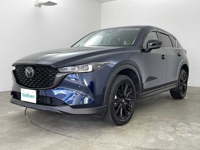 マツダ ＣＸ－５ XD ブラックトーンエディション 兵庫県 2022(令4)年 4.8万km ディープクリスタルブルーマイカ ・純正10.25インチナビ/CD/DVD/Bluetooth/TV/USB/・360°ビューモニター/・BOSEサウンドシステム/・ETC/・i-ACTIVSENSE/・スマートブレーキサポート/・スマートシティブレーキサポート/・レーンキープアシストシステム/・車間認知支援システム/・車線逸脱警報システム/・ブラインドスポットモニタリング/・クルージング＆トラフィックサポート/・ハンズフリー機能付パワーリフトゲート/・革巻きステアリング/・ステアリングスイッチ/・パドルシフト/・ステアリングヒーター/・ヘッドアップディスプレイ/・ハーフレザーシート/・運転席メモリー付きパワーシート/・前席シートヒーター/・純正フロアマット/・ＬＥＤヘッドライト/・オートライト/・アダプティブハイビームアシスト/・純正19インチアルミホイール/・置くだけ充電/・アイドリングストップ