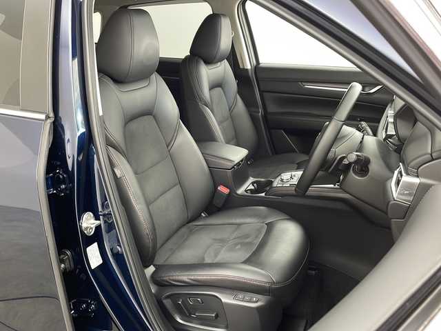 マツダ ＣＸ－５ XD ブラックトーンエディション 兵庫県 2022(令4)年 4.8万km ディープクリスタルブルーマイカ ・純正10.25インチナビ/CD/DVD/Bluetooth/TV/USB/・360°ビューモニター/・BOSEサウンドシステム/・ETC/・i-ACTIVSENSE/・スマートブレーキサポート/・スマートシティブレーキサポート/・レーンキープアシストシステム/・車間認知支援システム/・車線逸脱警報システム/・ブラインドスポットモニタリング/・クルージング＆トラフィックサポート/・ハンズフリー機能付パワーリフトゲート/・革巻きステアリング/・ステアリングスイッチ/・パドルシフト/・ステアリングヒーター/・ヘッドアップディスプレイ/・ハーフレザーシート/・運転席メモリー付きパワーシート/・前席シートヒーター/・純正フロアマット/・ＬＥＤヘッドライト/・オートライト/・アダプティブハイビームアシスト/・純正19インチアルミホイール/・置くだけ充電/・アイドリングストップ