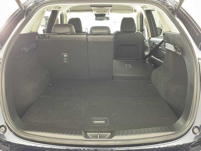 マツダ ＣＸ－５ XD ブラックトーンエディション 兵庫県 2022(令4)年 4.8万km ディープクリスタルブルーマイカ ・純正10.25インチナビ/CD/DVD/Bluetooth/TV/USB/・360°ビューモニター/・BOSEサウンドシステム/・ETC/・i-ACTIVSENSE/・スマートブレーキサポート/・スマートシティブレーキサポート/・レーンキープアシストシステム/・車間認知支援システム/・車線逸脱警報システム/・ブラインドスポットモニタリング/・クルージング＆トラフィックサポート/・ハンズフリー機能付パワーリフトゲート/・革巻きステアリング/・ステアリングスイッチ/・パドルシフト/・ステアリングヒーター/・ヘッドアップディスプレイ/・ハーフレザーシート/・運転席メモリー付きパワーシート/・前席シートヒーター/・純正フロアマット/・ＬＥＤヘッドライト/・オートライト/・アダプティブハイビームアシスト/・純正19インチアルミホイール/・置くだけ充電/・アイドリングストップ