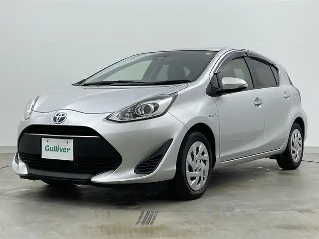 トヨタ アクア S スタイルブラック 岡山県 2017(平29)年 2.2万km シルバーM 純正ナビ NSCD-W66/地デジワンセグ/Bluetooth/CD/バックカメラ/ビルトインETC/ドライブレコーダー /セーフティセンス /・レーンディパーチャーアラート/・プリクラッシュセーフティ/・オートハイビーム /オートライト/純正フロアマット/プッシュスタート /スマートキー×2