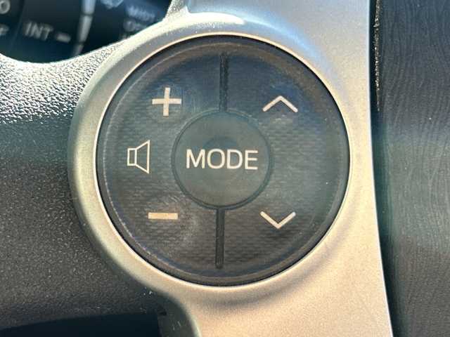 トヨタ アクア S 茨城県 2013(平25)年 8.4万km グレーメタリック 純正メモリナビ【NSLN-W62】/(地デジTV・BT・ラジオ再生)/ETC/バックカメラ/オートライト/LEDヘッドライト/純正フロアマット/スマートキー/取扱説明書/保証書