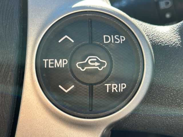 トヨタ アクア S 茨城県 2013(平25)年 8.4万km グレーメタリック 純正メモリナビ【NSLN-W62】/(地デジTV・BT・ラジオ再生)/ETC/バックカメラ/オートライト/LEDヘッドライト/純正フロアマット/スマートキー/取扱説明書/保証書