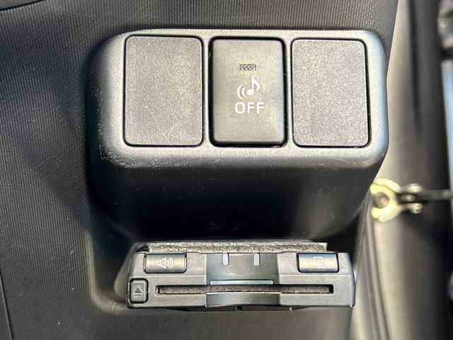 トヨタ アクア S 茨城県 2013(平25)年 8.4万km グレーメタリック 純正メモリナビ【NSLN-W62】/(地デジTV・BT・ラジオ再生)/ETC/バックカメラ/オートライト/LEDヘッドライト/純正フロアマット/スマートキー/取扱説明書/保証書