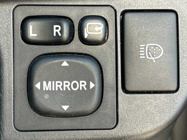 トヨタ アクア S 茨城県 2013(平25)年 8.4万km グレーメタリック 純正メモリナビ【NSLN-W62】/(地デジTV・BT・ラジオ再生)/ETC/バックカメラ/オートライト/LEDヘッドライト/純正フロアマット/スマートキー/取扱説明書/保証書