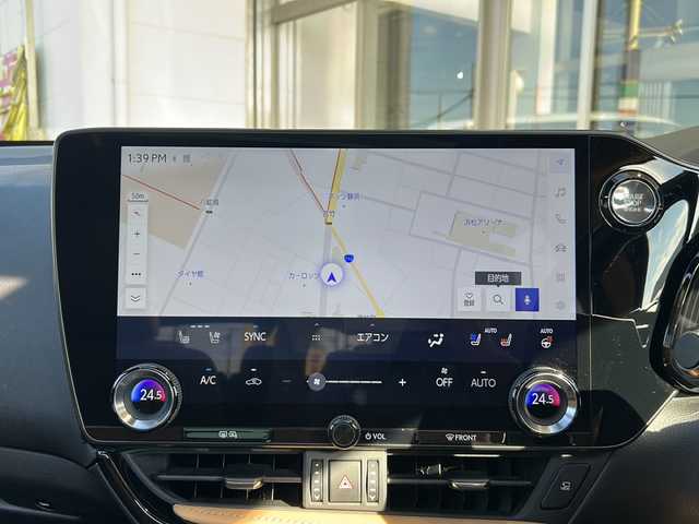 レクサス ＮＸ 250 バージョンL 静岡県 2022(令4)年 2万km ソニッククォーツ 純正ナビ/・ラジオ/フルセグTV/・Bluetooth/USB/CD/DVD/Miracast/主要装備/・レーダークルーズコントロール　/・ドライブレコーダー　/・ＥＴＣ２．０　/・ステアリングリモコン　/・パノラマルーフ　/・デジタルインナーミラー　/・シートヒーター　/・エアシート　/・ヘッドアップディスプレイ　/・ＢＳＭ/・ハンドルヒーター/・パドルシフト/・オートライト/・オートハイビーム/・アイドリングストップ/・ホールド/・パワーバックドア/・SOSコール/・ヒーテッドドアミラー/・プッシュスタート/・スマートキー