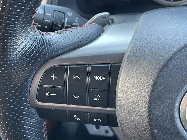 レクサス ＲＸ 200t Fスポーツ 道南・函館 2016(平28)年 6.4万km ホワイトノーヴァガラスフレーク /純正ナビ//フルセグＴＶ//ドライブレコーダー//バックカメラ//シートヒーター//ベンチレーション//パワーシート//パワーバックドア//ブラインドスポットモニター//クルーズコントロール//ヘッドアップディスプレイ//コーナーセンサー//レーンキープアシスト//衝突軽減ブレーキ//オートライト//オートハイビーム//LEDフォグライト//ステアリングヒーター//パドルシフト//フロアマット//スマートキー//プッシュスタート