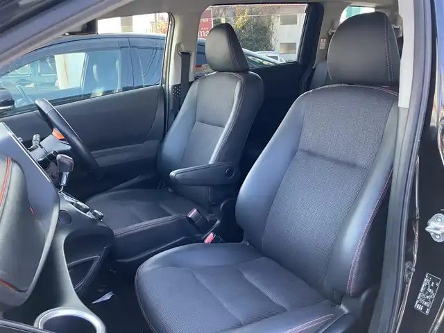 トヨタ シエンタ ハイブリッド G クエロ 広島県 2018(平30)年 5.5万km ブラックマイカ ワンオーナー/セーフティセンス/フロントモデリスタエアロ/両側パワースライドドア/ディラーオプションナビ/バックカメラ/フルセグTV/Bluetooth/ハーフレザー調シート/シートヒーター（運転席・助手席）/LEDヘッドライト/オートライト/ビルトインETC/新車保証書/取扱説明書/スペアキー