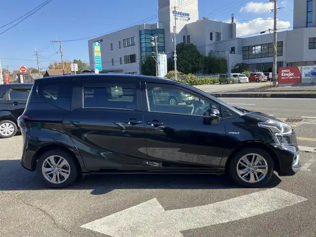 トヨタ シエンタ ハイブリッド G クエロ 広島県 2018(平30)年 5.5万km ブラックマイカ ワンオーナー/セーフティセンス/フロントモデリスタエアロ/両側パワースライドドア/ディラーオプションナビ/バックカメラ/フルセグTV/Bluetooth/ハーフレザー調シート/シートヒーター（運転席・助手席）/LEDヘッドライト/オートライト/ビルトインETC/新車保証書/取扱説明書/スペアキー
