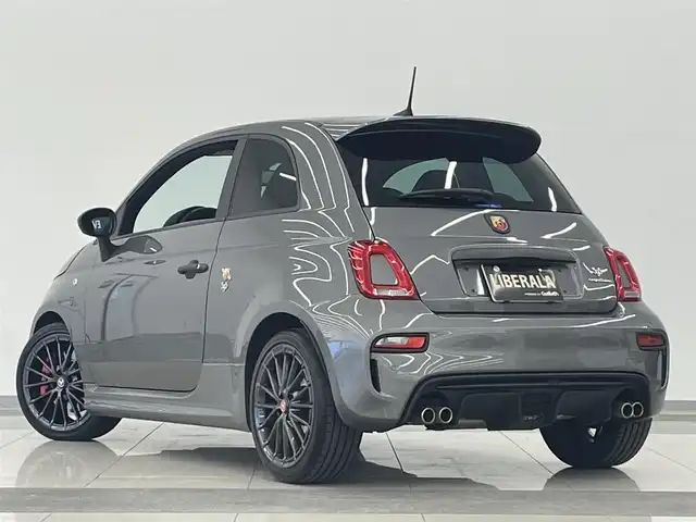 アバルト ５９５ コンペティツィオーネ 岡山県 2022(令4)年 2.7万km グレー 純正オーディオ　/ベルトシート　/キャノンライト　/１７インチＡＷ　/コーナーセンサー　/横滑り防止　/ＡＣＰ