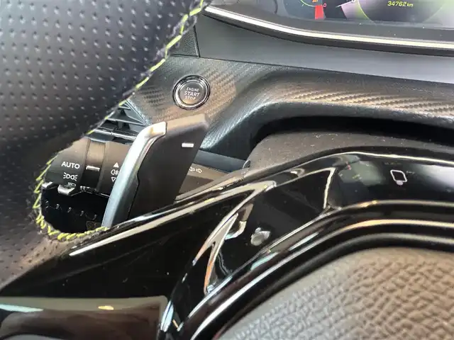 プジョー ２０８ GT ライン 茨城県 2020(令2)年 3.5万km 黄 ワンオーナー/純正ディスプレイオーディオ/Bカメラ/ETC/前後ドラレコ/アクティブセーフティブレーキ/トラフィックサインインフォメーション/ACC/BSM/アンビエントライト/Pシフト/LEDヘッドライト/インテリジェントハイビーム