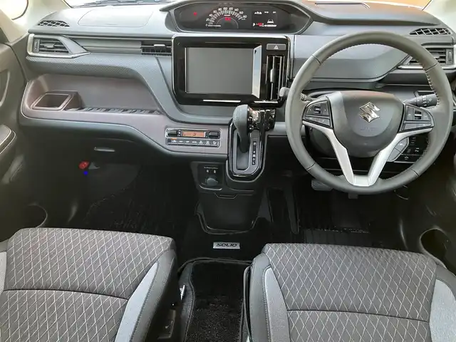 スズキ ソリオ バンディット HV MV 埼玉県 2025(令7)年 0.1万km ピュアホワイトP 登録時111km/ワンオーナー/両側パワースライドドア/スズキセーフティサポート/デュアルセンサーブレーキサポート2/アダプティブクルーズコントロール/　・全車速追随機能・停止保持機能付き/電動パーキングブレーキ/アイドリングストップ/パーキングセンサー/ブラインドスポットモニター/ヘッドアップディスプレイ/LEDヘッドライト/LEDフォグ/ハイビームアシスト/革巻きステアリング/運転席・助手席シートヒーター/プッシュスタートボタン/スマートキー2個/純正15インチAW/保証書・取扱説明書/