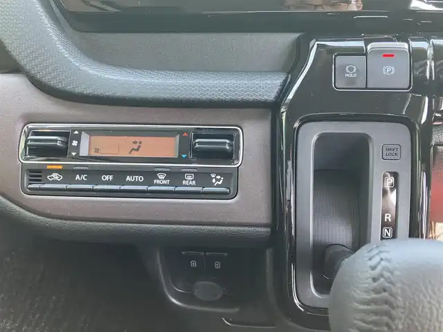 スズキ ソリオ バンディット HV MV 埼玉県 2025(令7)年 0.1万km ピュアホワイトP 登録時111km/ワンオーナー/両側パワースライドドア/スズキセーフティサポート/デュアルセンサーブレーキサポート2/アダプティブクルーズコントロール/　・全車速追随機能・停止保持機能付き/電動パーキングブレーキ/アイドリングストップ/パーキングセンサー/ブラインドスポットモニター/ヘッドアップディスプレイ/LEDヘッドライト/LEDフォグ/ハイビームアシスト/革巻きステアリング/運転席・助手席シートヒーター/プッシュスタートボタン/スマートキー2個/純正15インチAW/保証書・取扱説明書/