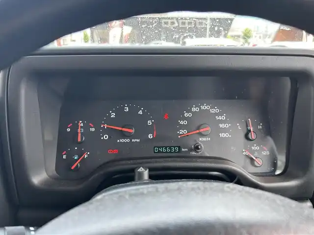 クライスラー・ジープ ジープ ラングラー スポーツ 愛知県 2004(平16)年 4.7万km 紺 社外オーディオ/Apple Car Play/Bluetooth/ETC/All-Terrainタイヤ/社外アルミホイール/社外LEDヘッドライト/純正ヘッドライト有/純正フロントバンパー有