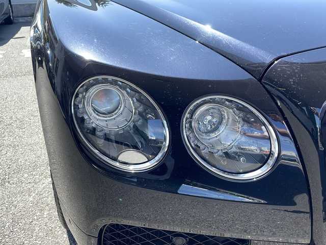 ベントレー フライングスパー V8 S 東京都 2016(平28)年 7.8万km 黒 左ハンドル/4WD/サンルーフ/純正ナビ/CD/DVD/SD/HDD/AUX/フルセグTV/バックカメラ/クリアランスソナー/ブラインドスポットモニター/レザーシート/全席パワーシート/前席シートヒーター・エアーシート/ETC/21インチアルミホイール/純正フロアマット/前後ドライブレコーダー/スーパーキャットレーダー/キーレスキー×2/取扱説明書/保証書